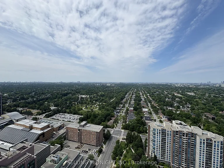 5162 Yonge St #Penthouse 301 — Photo 16