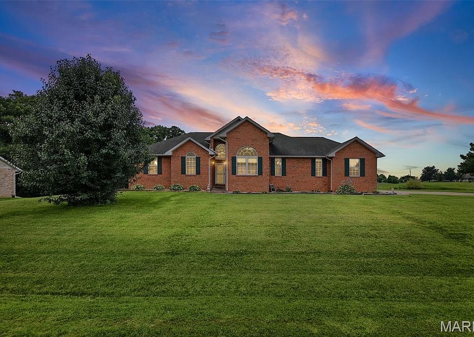 1st image of 31607 Red Oak Dr