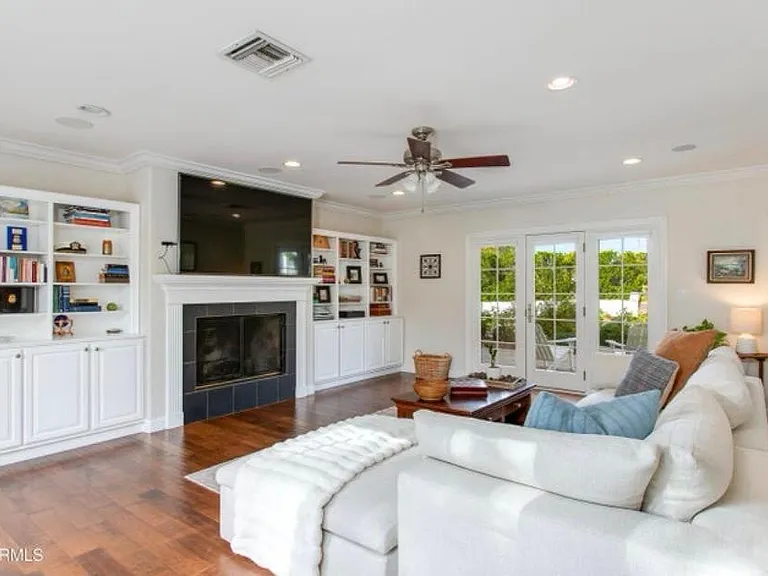 5517 E Mariposa St — Photo 6