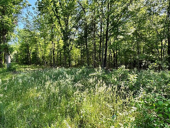 4th image of 14AC Country Club Dr