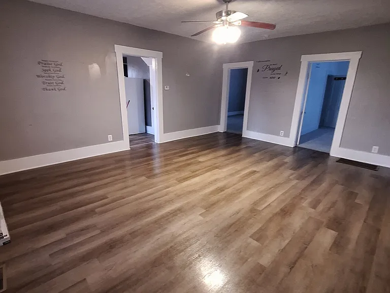 5325 Smithland Rd — Photo 5