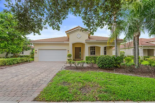 6752 Osage Cir Photo 1