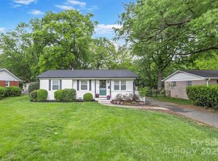 3809 Topsfield Rd, Charlotte, NC 28211