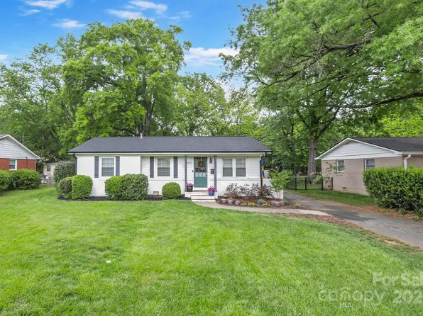 3809 Topsfield Rd, Charlotte, NC 28211