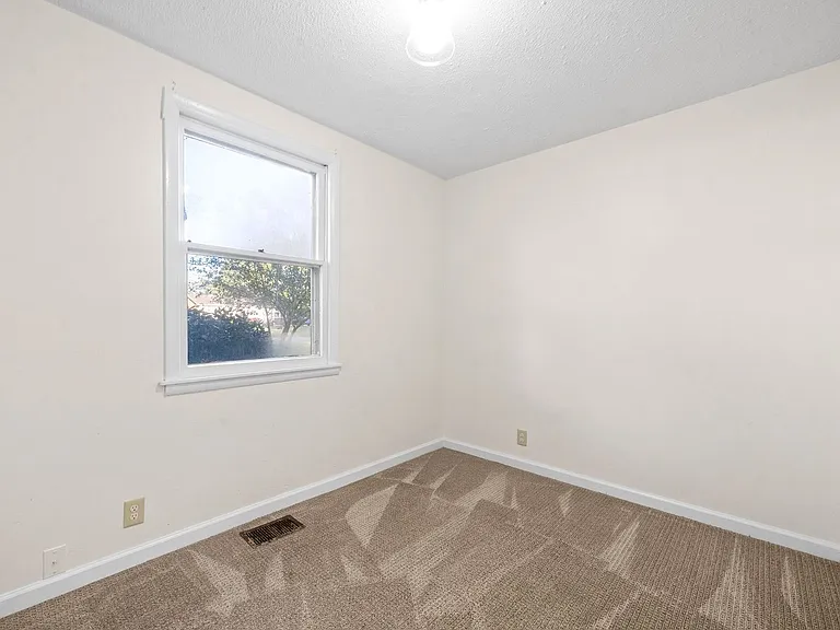 1509 Nichols Dr — Photo 14