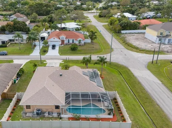 607 SE Faith Terrace, Port St Lucie, FL 34983