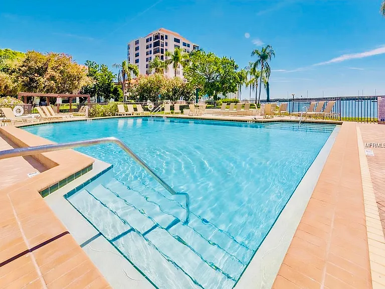 6287 Bahia Del Mar Cir #706 — Photo 21