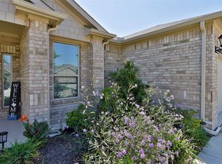 10521 Summer Place Ln, Fort Worth, TX 76140