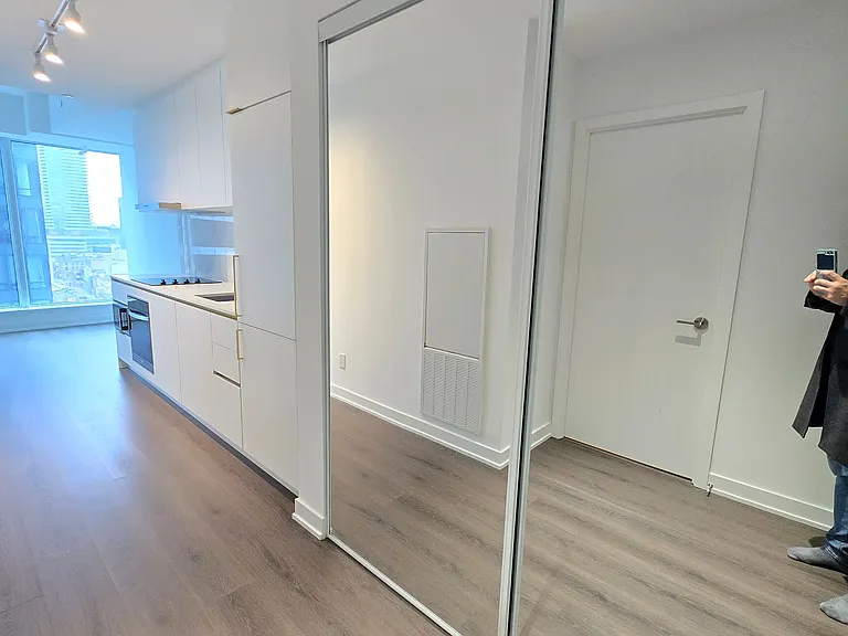 8 Wellesley St W #1607 — Photo 9