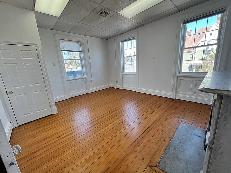 150 Waterman St #2R — Photo 4
