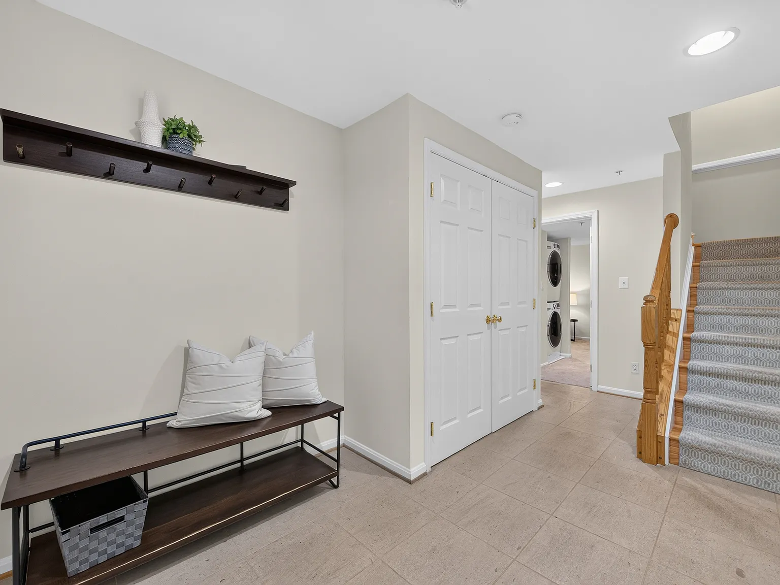 3 bed, 1840 sqft, $4,600 — Photo 4