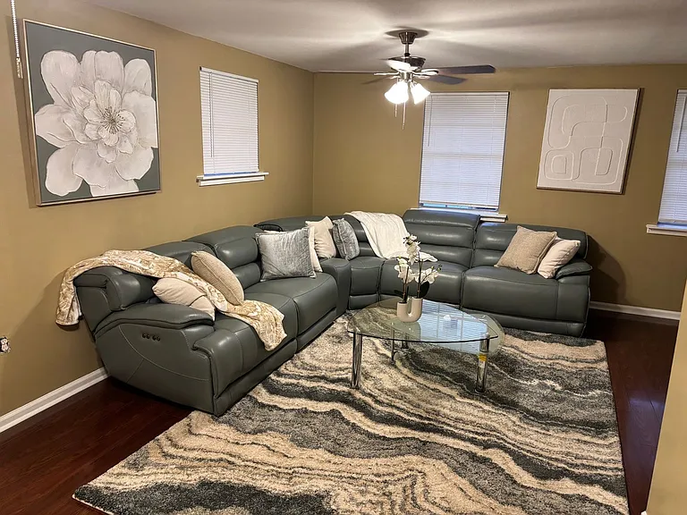 5000 Cardenas Dr #5000 — Photo 5