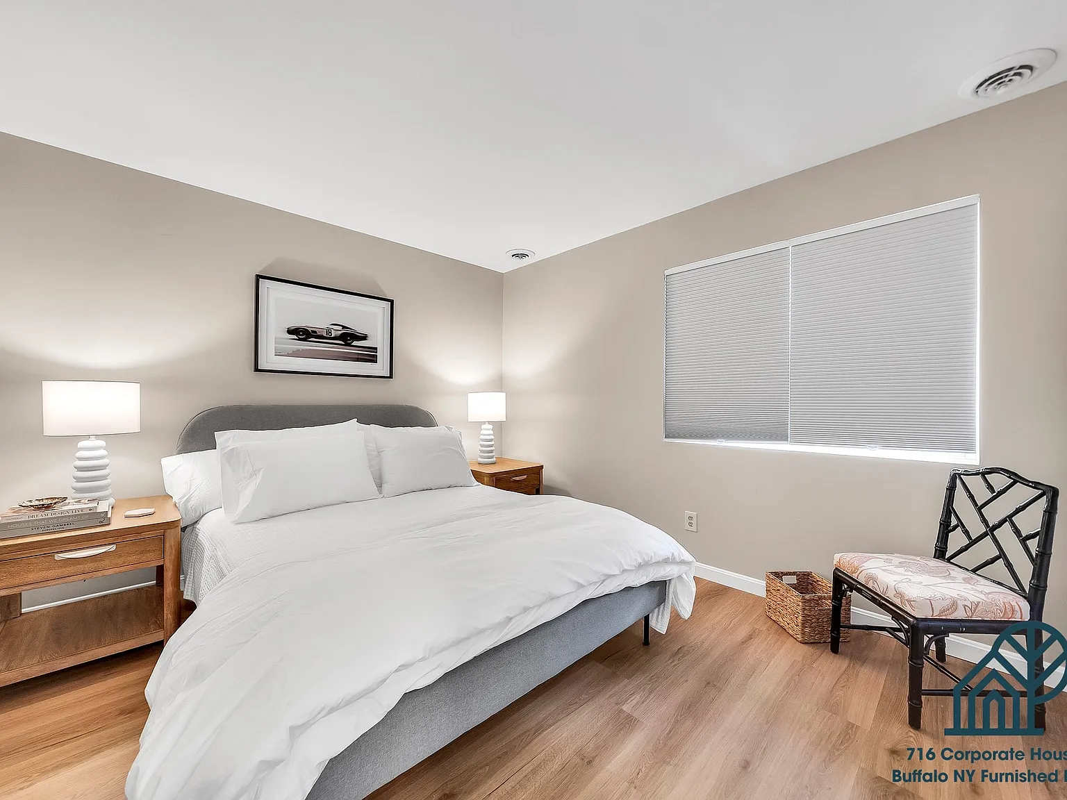 2660 Elmwood Ave — Photo 3