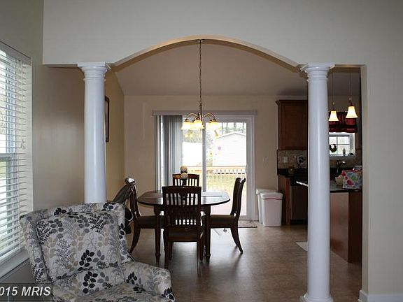 5th image of 1511 Barrack Ln