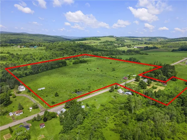 2442 McGraw Marathon Rd, Marathon, NY 13803