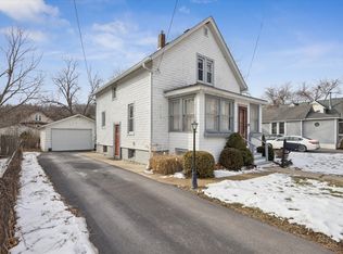 (Undisclosed Address), Algonquin, IL 60102