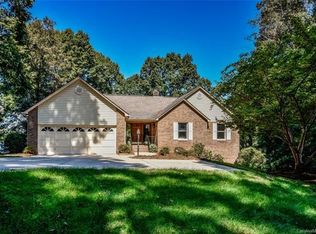 8173 Windsong Rd, Denver, NC 28037