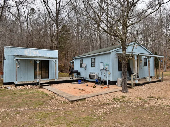 431 Bobcat Rd, Linden, TN 37096