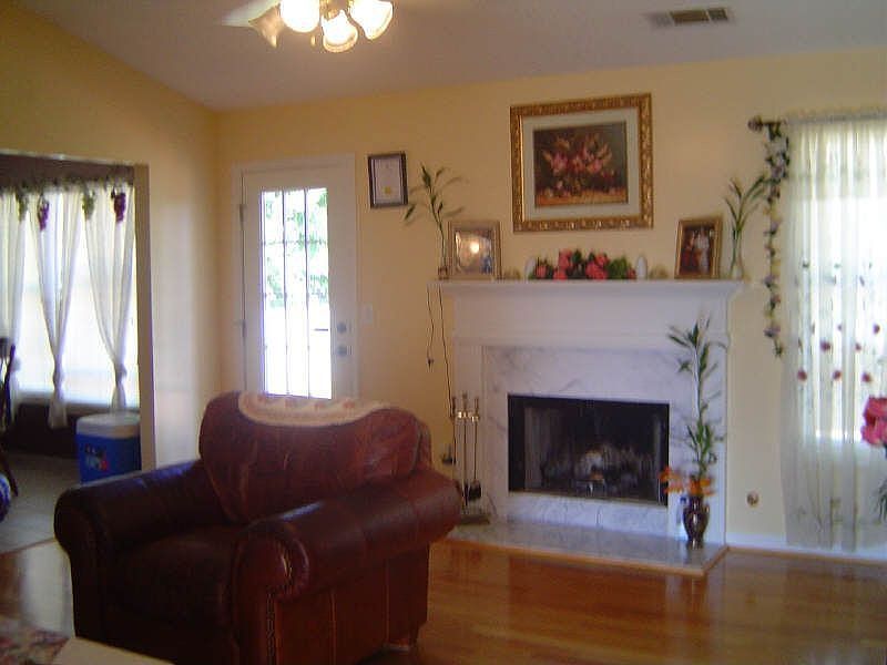 2nd image of 414 Shoal Ct