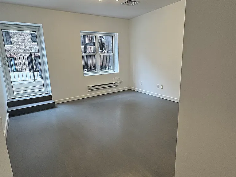 44 W 56th St #4 — Photo 17