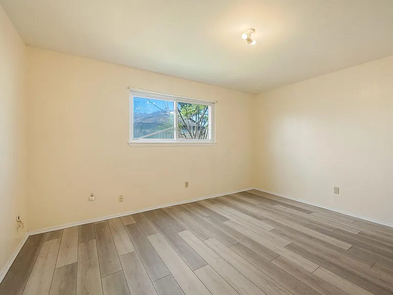 4330 Willow Beach Dr — Photo 30