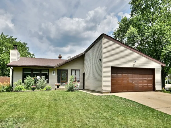 518 Emerson Cir, Bolingbrook, IL 60440
