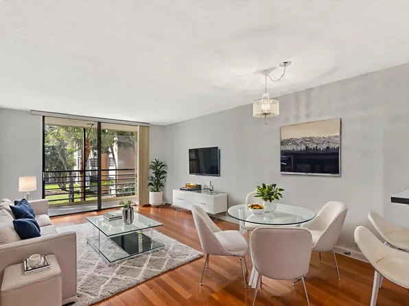 4700 Lucerne Lakes Boulevard #206, Lake Worth, FL 33467