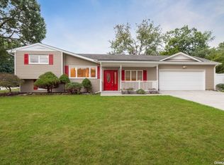 115 Tudor Rd, Centereach, NY 11720