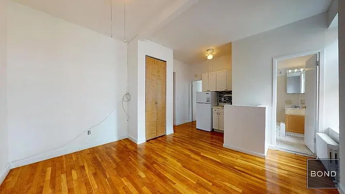 Rented by Bond New York | media 4