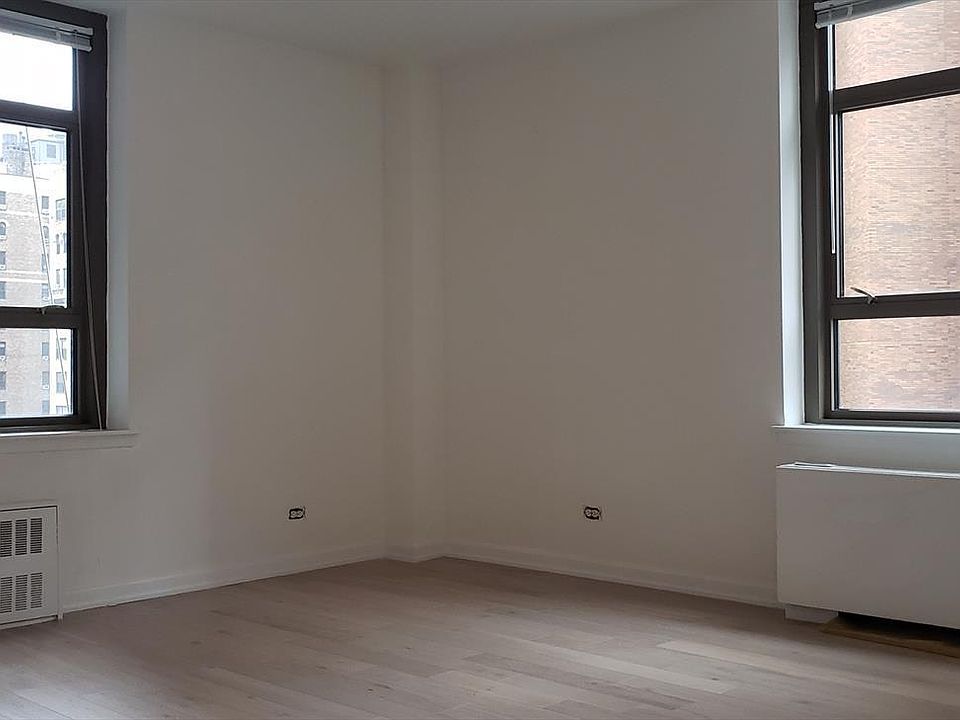 1st image of 4 Park Ave APT 9R