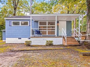 1129 Acorn St, Fayetteville, NC 28303