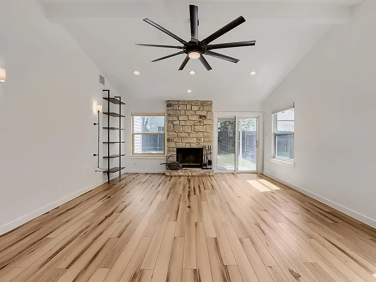 2608 Piping Rock Trl — Photo 6