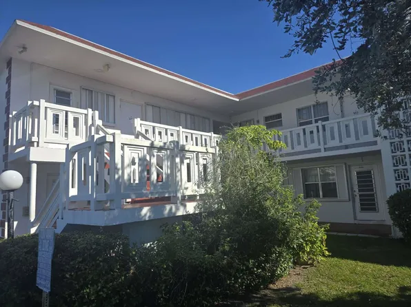 1320 NW 43rd Ter, Fort Lauderdale, FL 33313