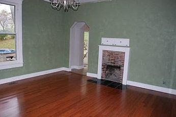 3rd image of 308 Railroad Ave