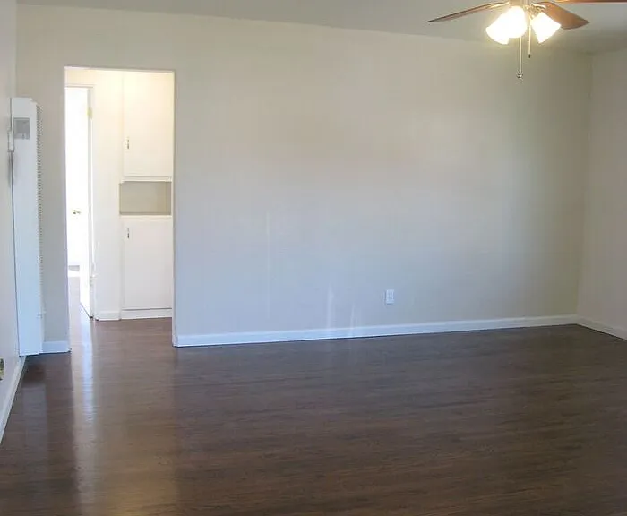 4810 Parks Ave — Photo 1