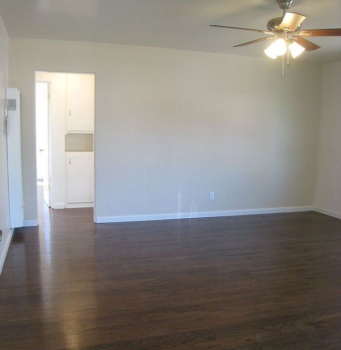1st image of 4810 Parks Ave