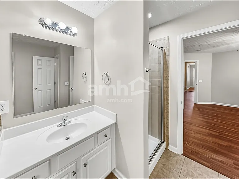 113 Village Dr — Photo 11