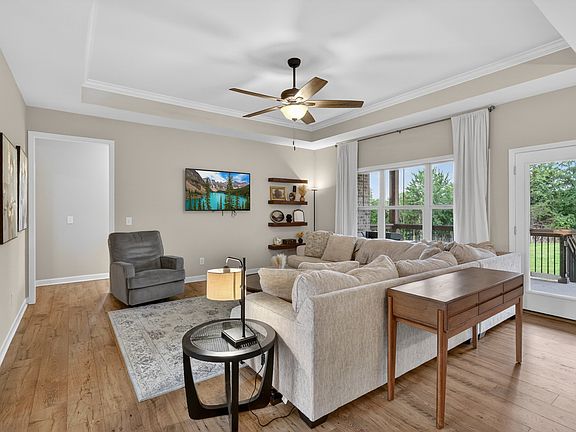 4th image of 1005 Hiltonwood Blvd