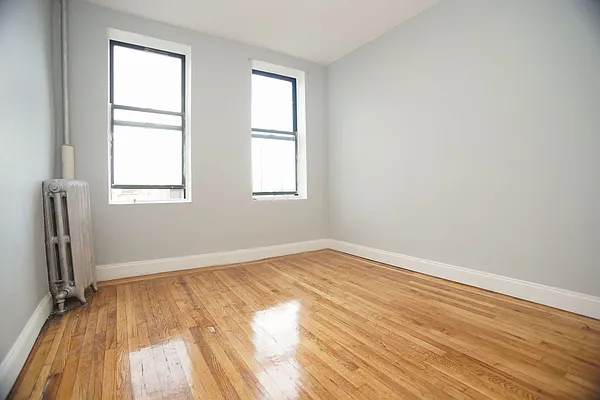 Rented by Norman Raindel, LREB | media 33