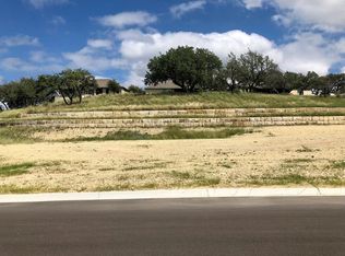 1910 Chateau Ln, Kerrville, TX 78028