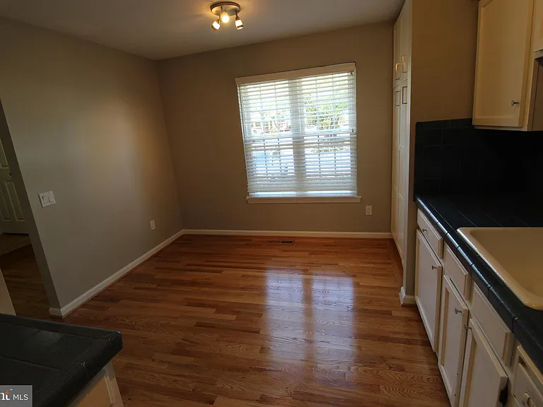 6055 Meyers Landing Ct — Photo 6