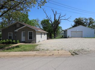 402 Congress St, Park Hills, MO 63601