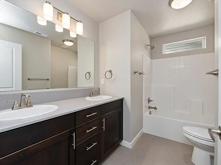 3093 N Summermoon Ave — Photo 36