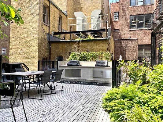 Rented by Corcoran | media 21