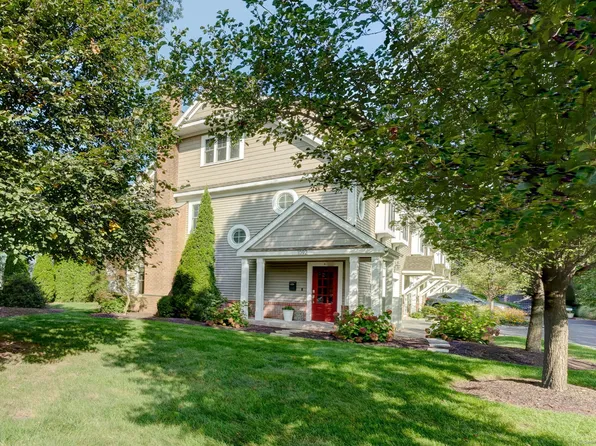 1092 Farmington Avenue APT A, West Hartford, CT 06107