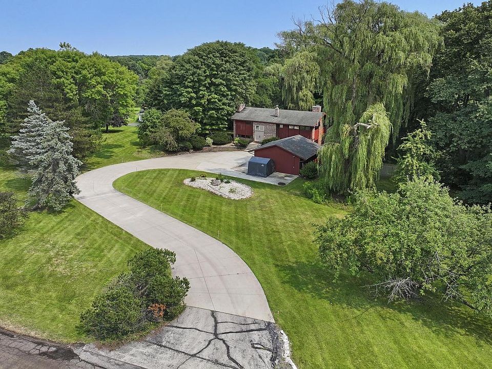 1st image of 7101 Brook ROAD