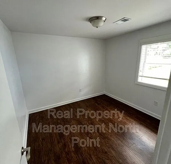 1145 Lucile Ave SW #2 — Photo 12