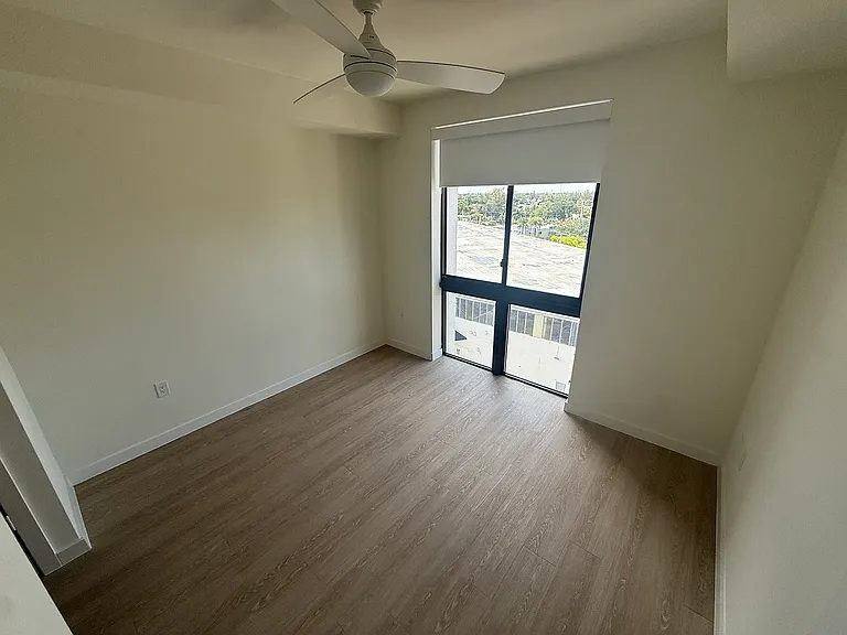 2505 NE 193rd St #1110 — Photo 4