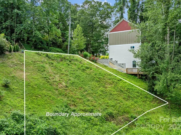 132 Houston St #B, Asheville, NC 28801