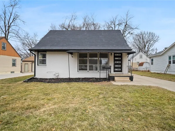 6207 Holcomb Ave, Des Moines, IA 50322